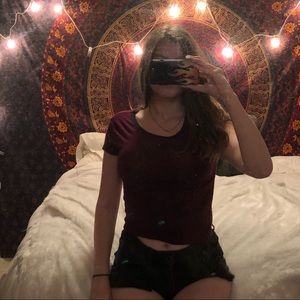 BRANDY MELVILLE STRIPED T-SHIRT